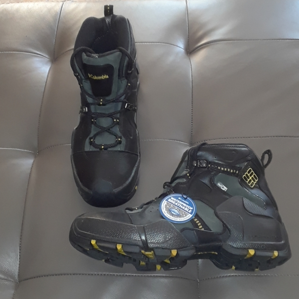 Columbia waterproof insulated winter boots